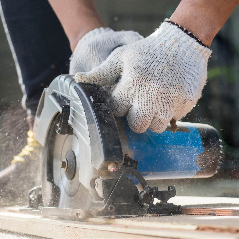 How to Use a Circular Saw