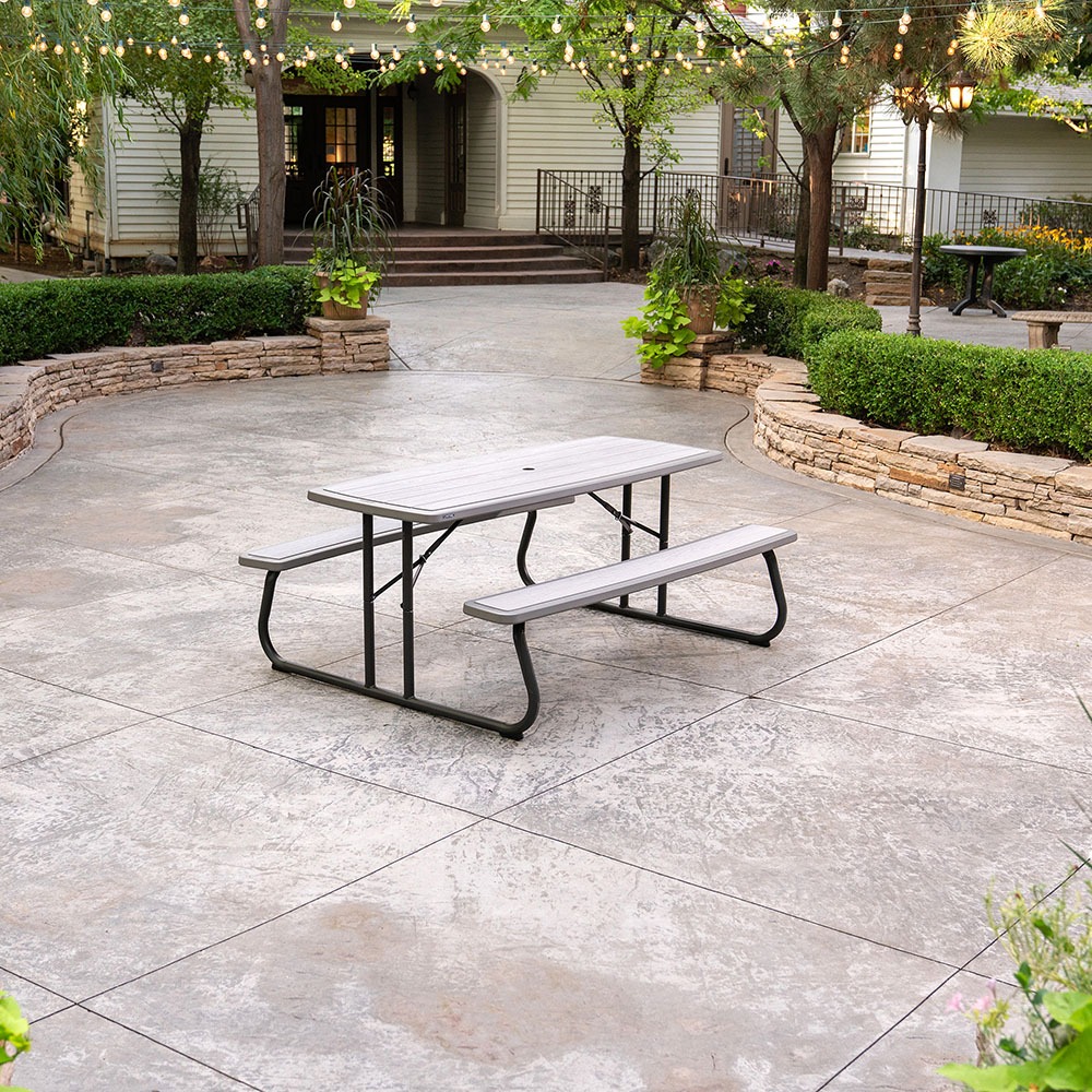 6-Foot Folding Picnic Table