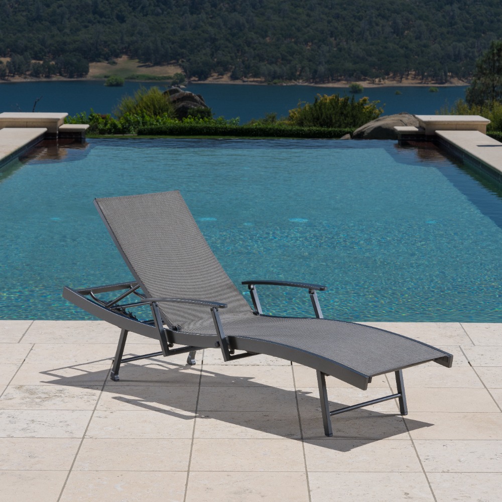 10' Round Solar LED Market Umbrella