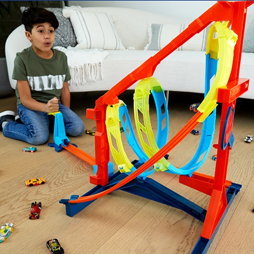 Track Builder Unlimited Corkscrew Twist Kit