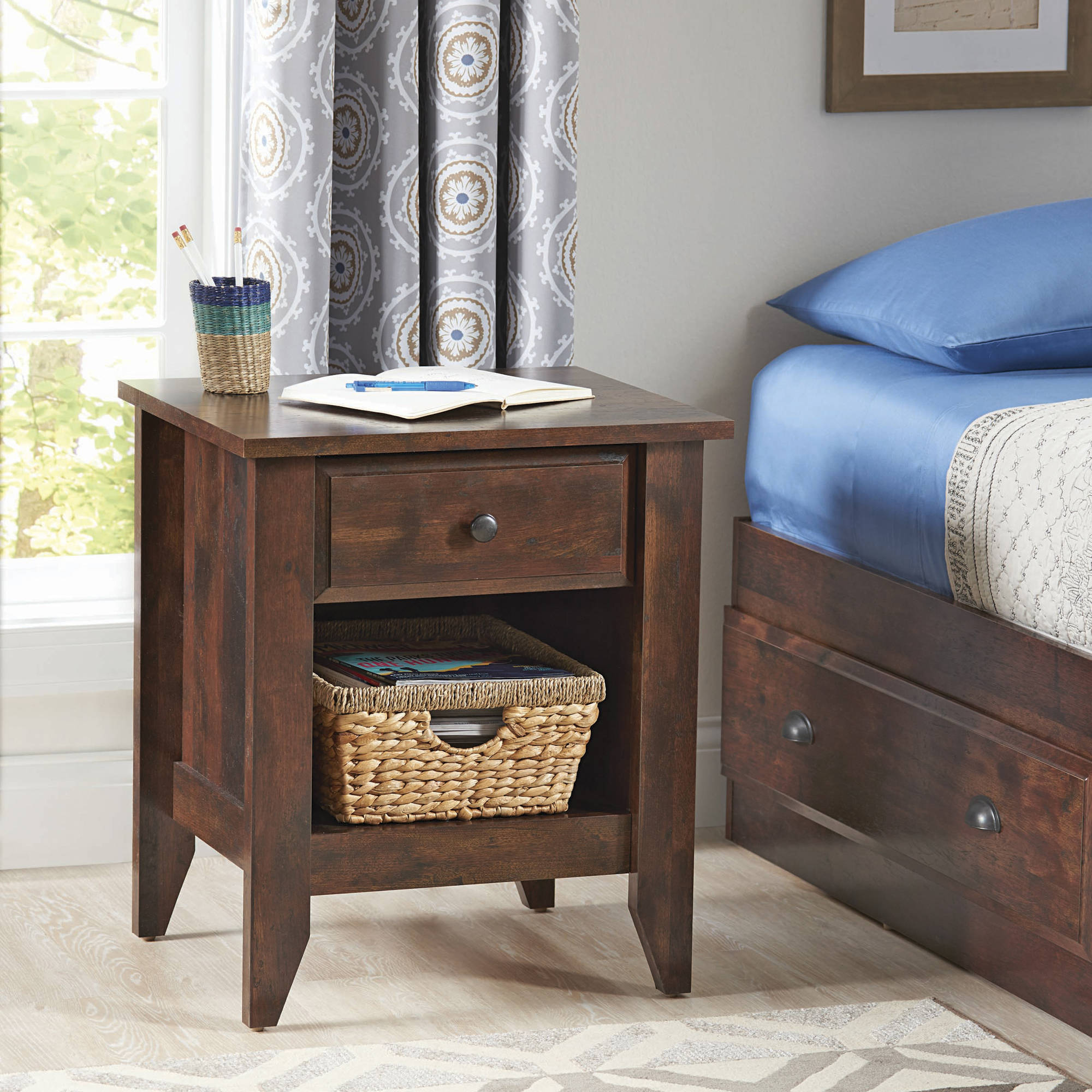 Leighton Nightstand