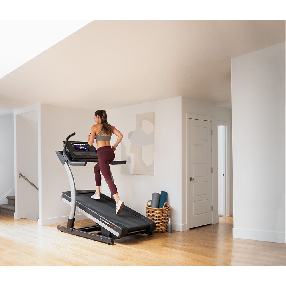 Commercial X14i Incline Trainer