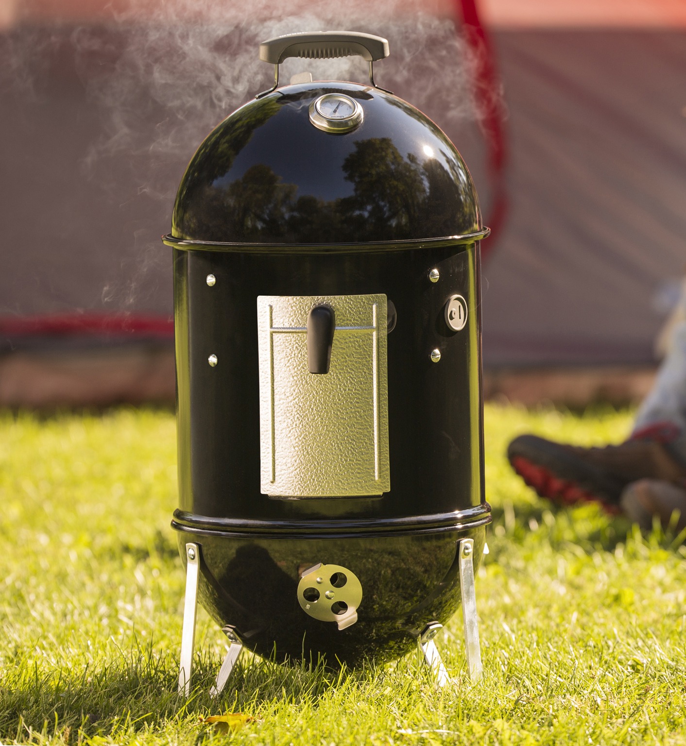 Smokey Mountain Cooker Smoker