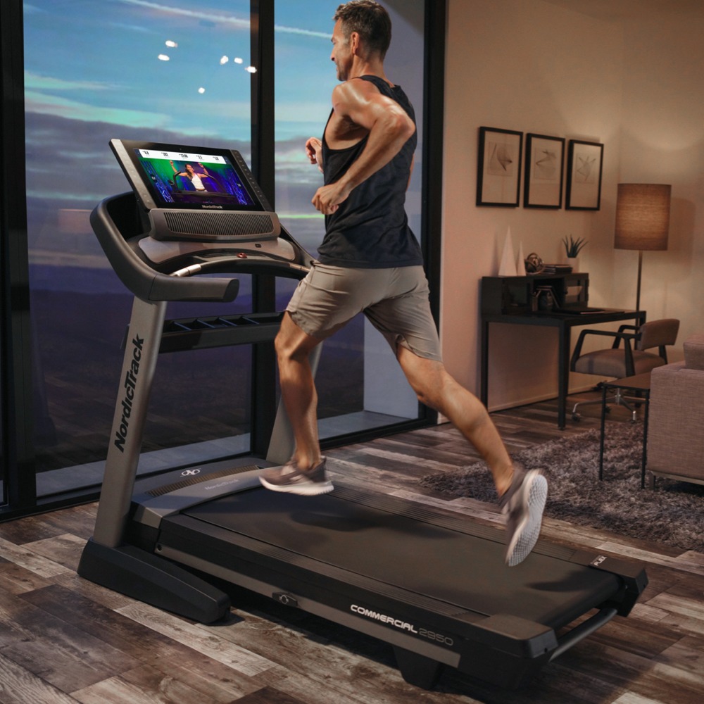 Commercial 2950 Treadmill