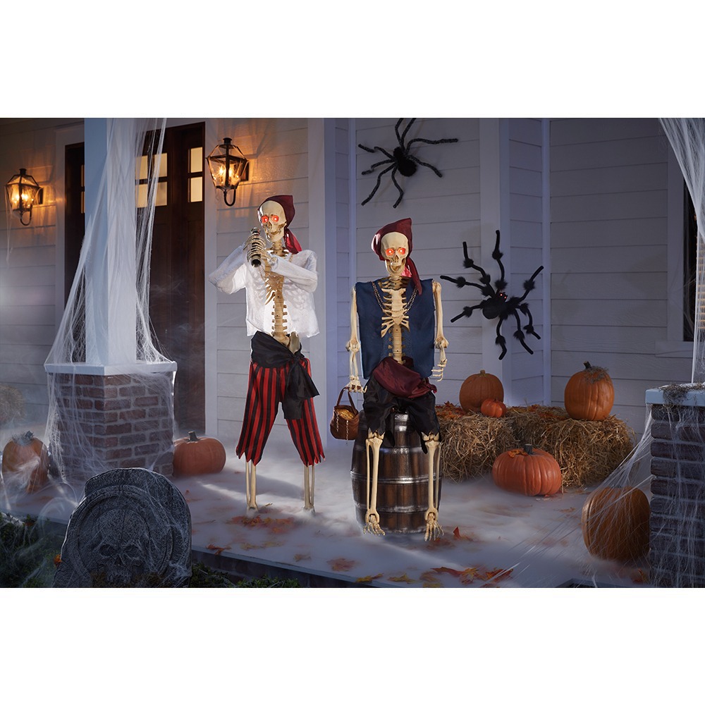 Set of 2 Pirate Skeletons - 2020 version