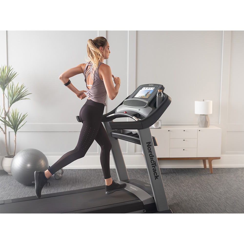 Commercial 2450 Treadmill