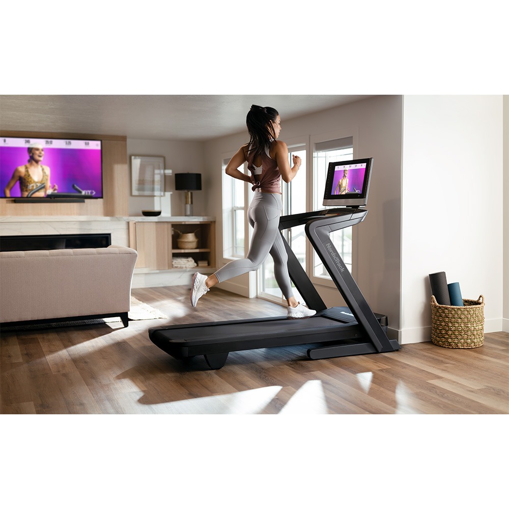 NordicTrack Commercial 2450