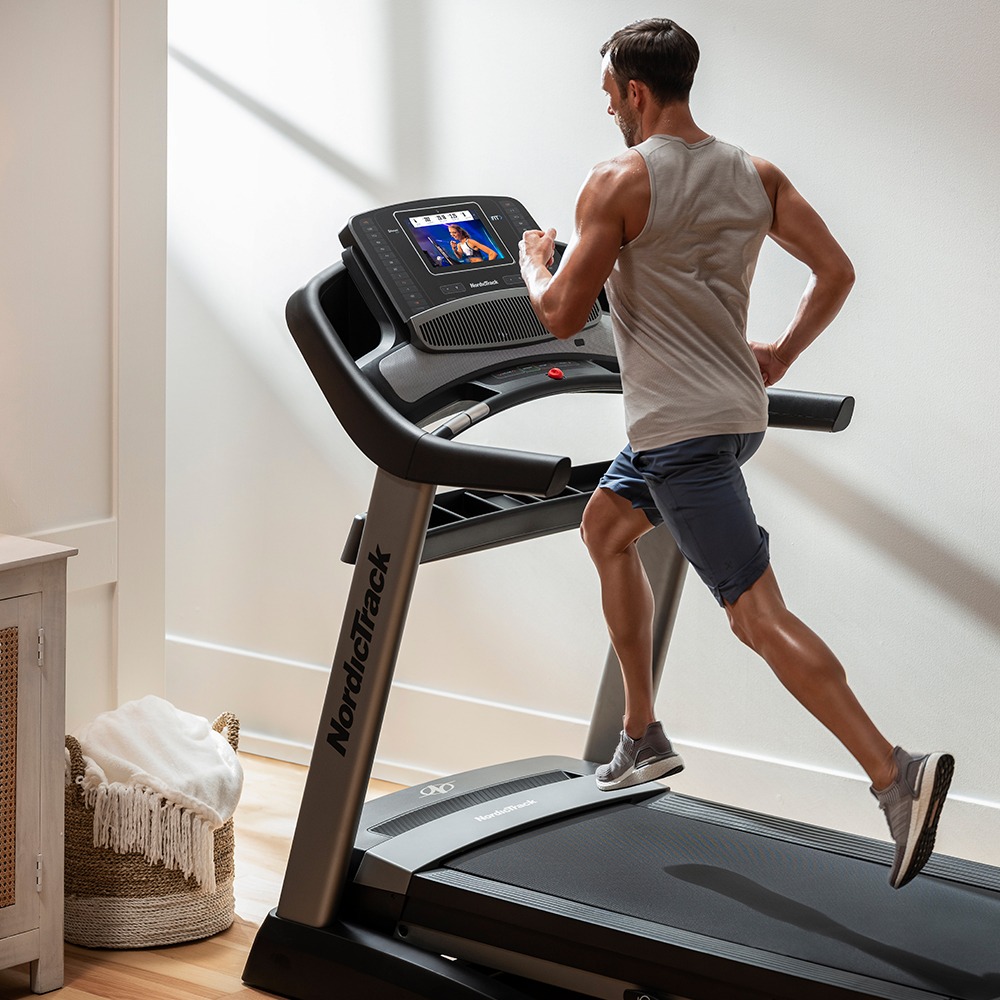 Commercial 1750 Treadmill