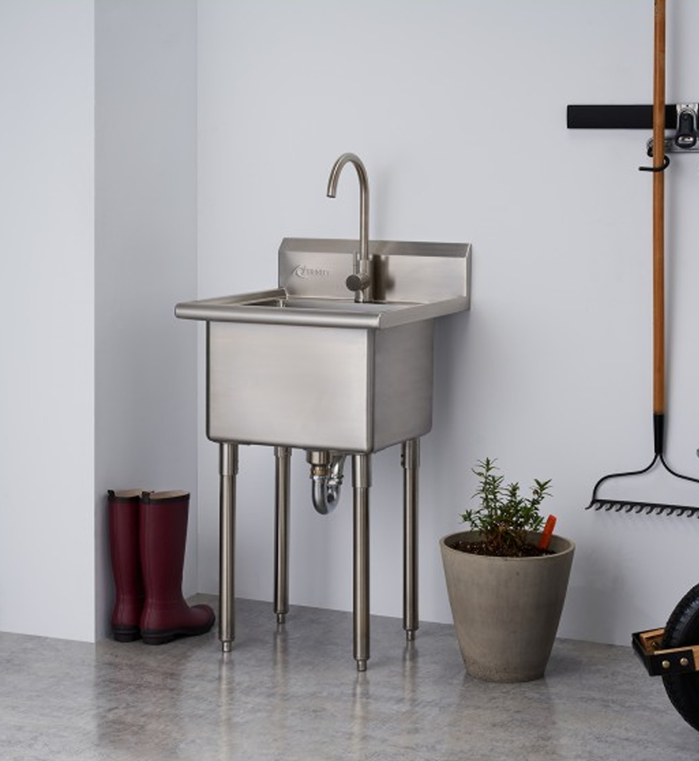 Stainless Steel Utility Sink w/Faucet
