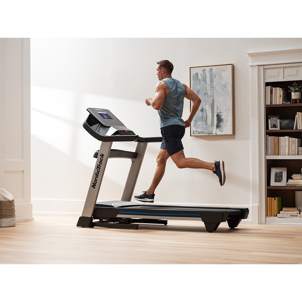 EXP 10i Treadmill