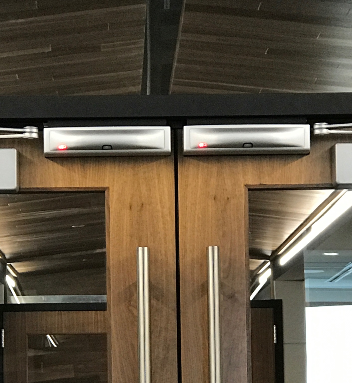 M680E Series Magnalock® with REX